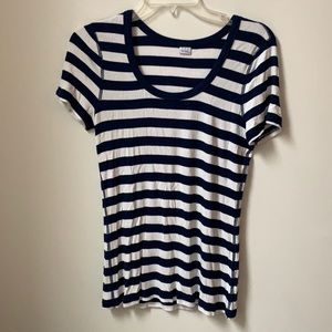 5/$25 Three Dots Ribbed Blue and White Striped Tee XL X-Large